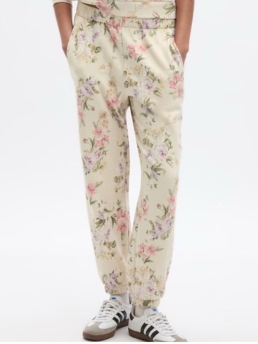 LoveShackFancyXGap Cream Pink & Lavender Roses Floral Jogger